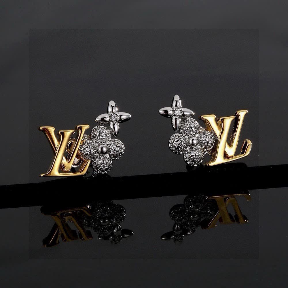 Louis Vuitton Monogram Flower Stud Earrings